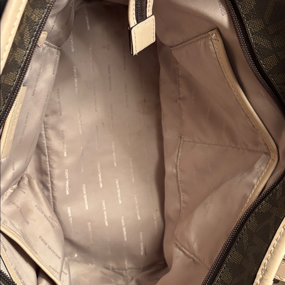 Michael Kors Tote EUC - Picture 8 of 8